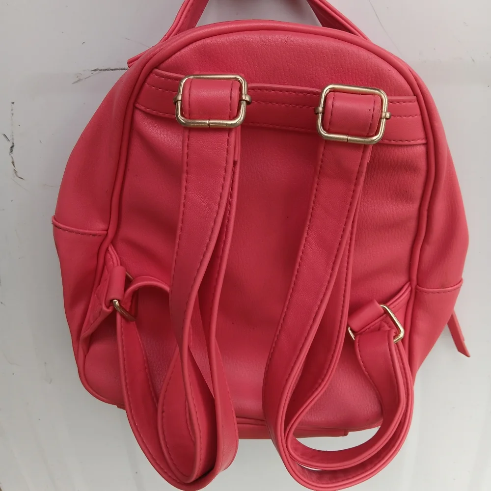 Small backpack - Picture 2 of 2